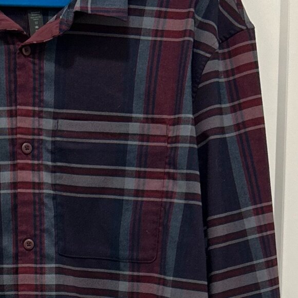 LULULEMON men's long-sleeved burgundy/navy blue plaid shirt (XXL) - Picture 2 of 5